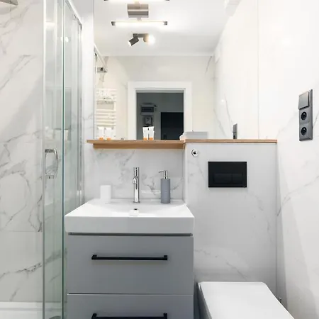 Grunwald Jesienna Apartment Comfort By Noclegi Renters Poznan Exterior photo